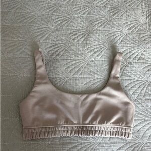Lululemon beige bra light support Size M